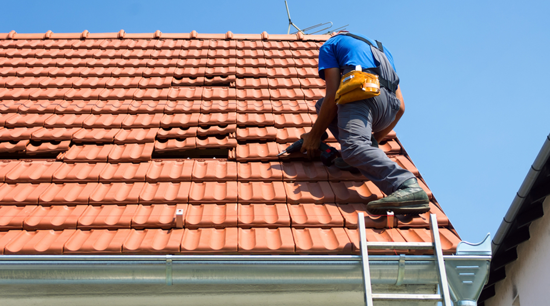 Секреты эффективного и прочного ремонта крыши